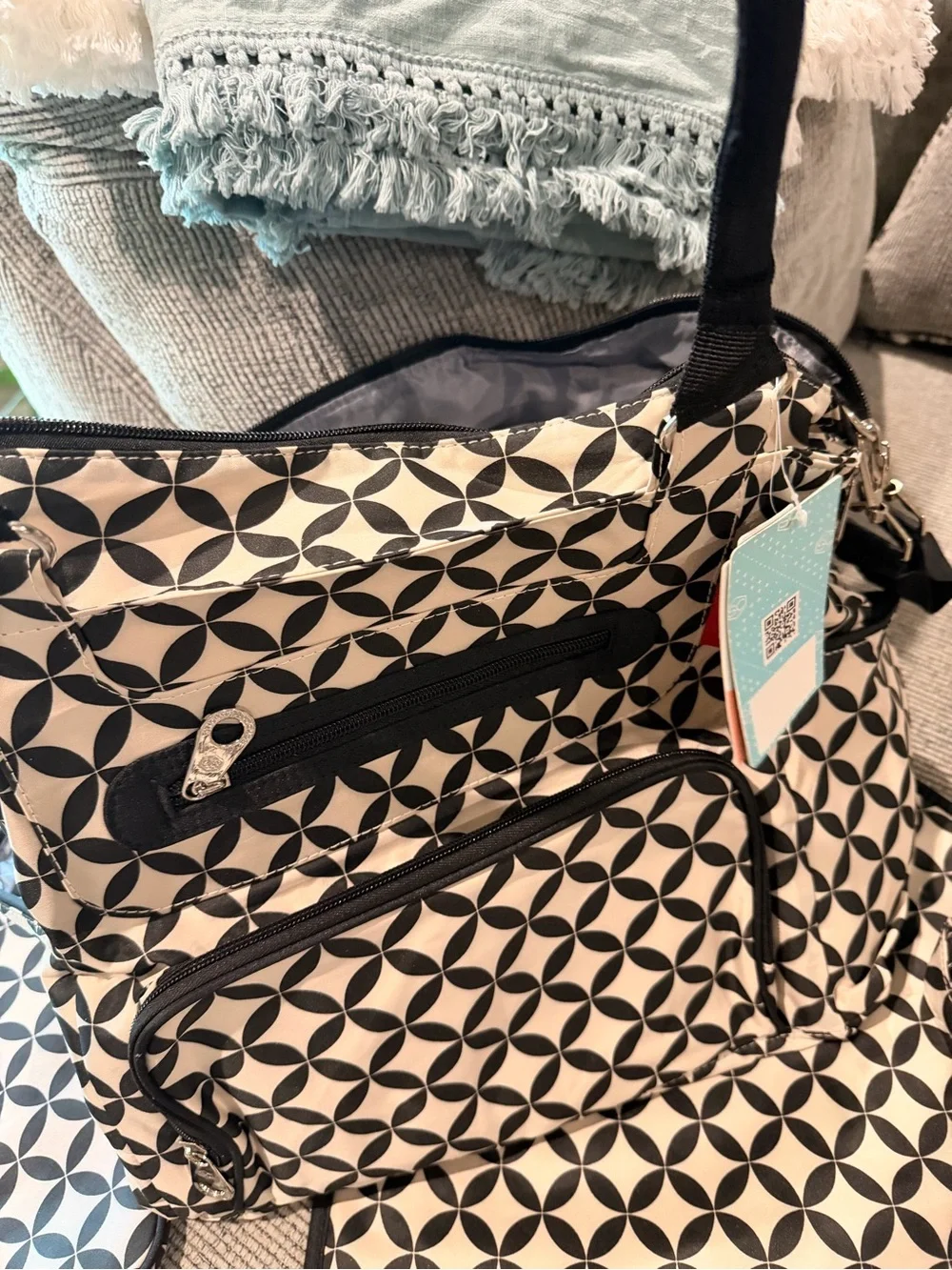 6 piece Geometric Black & Cream Tote Baby Bag Set Storage Pouches Changing mat